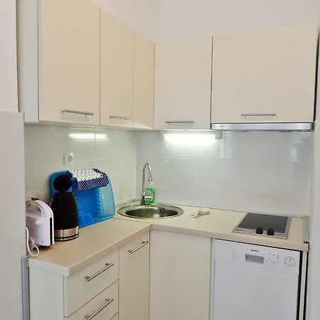 Appartement In Starigrad-paklenica 53541
