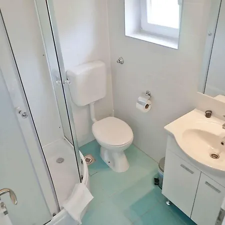 In Starigrad-paklenica 53541 *