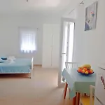 In Starigrad-paklenica 53541