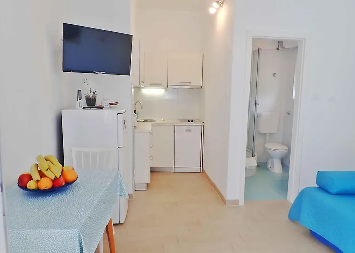 In Starigrad-paklenica 53541 Апартаменты *